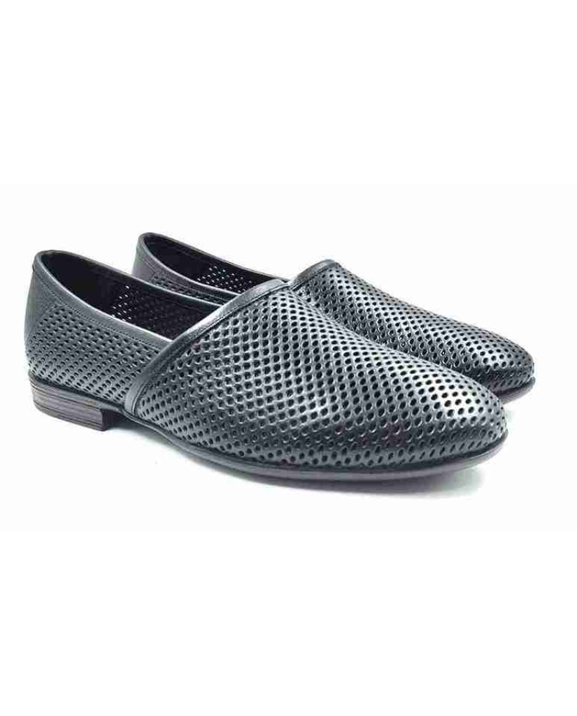 WC11: Balujas Black summer shoe for men