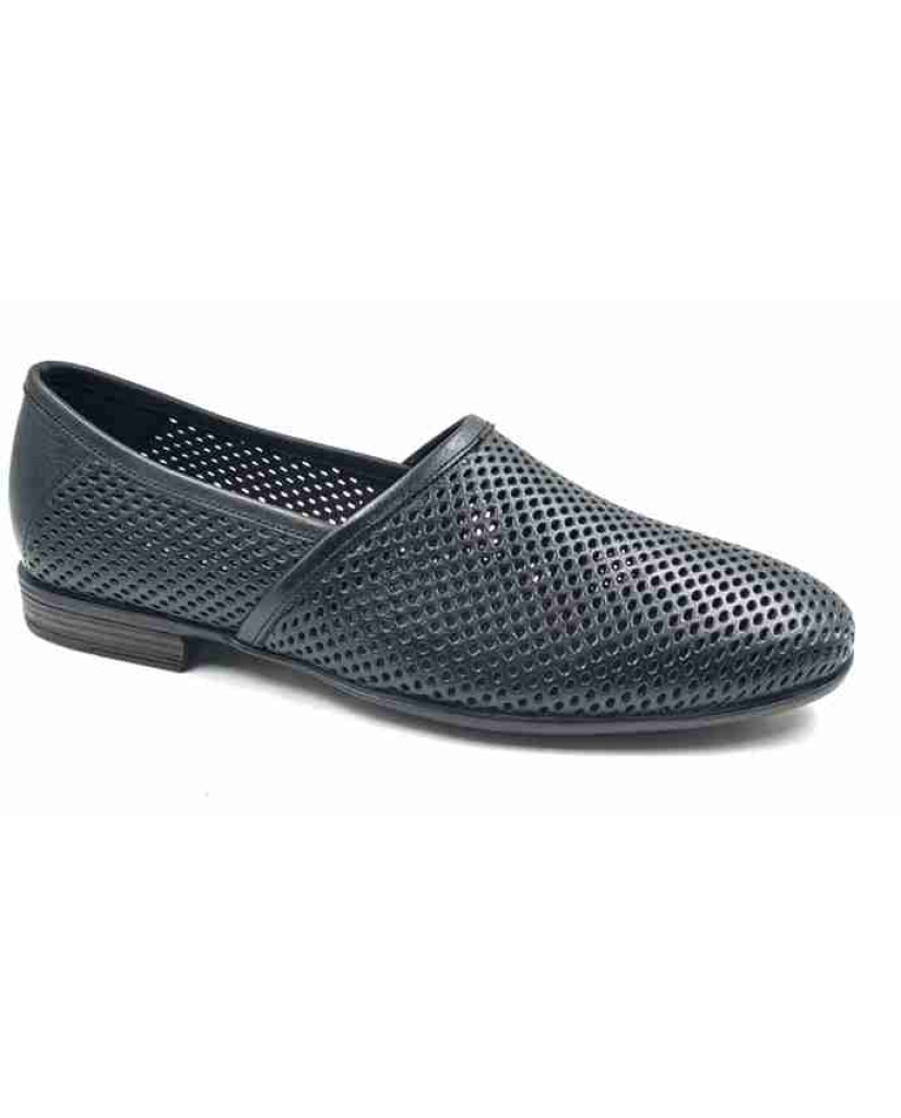 WC11: Balujas Black summer shoe for men