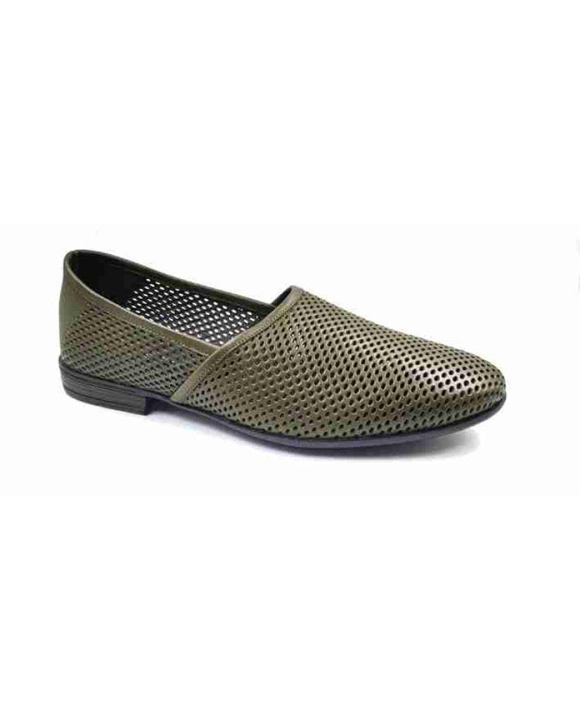 WC11: Balujas Olive summer shoe for men