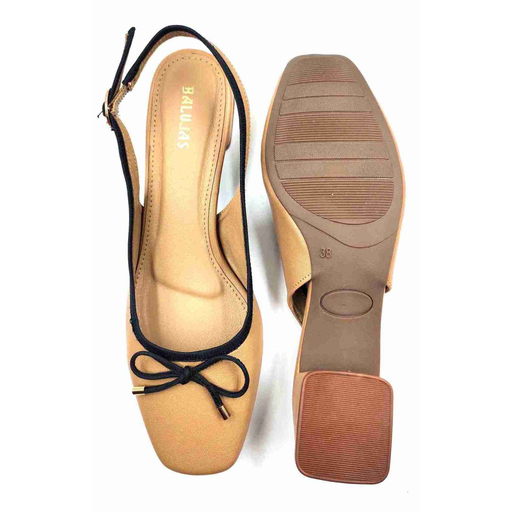 H-13 CHATTI Balujas Women Beige Block Heel Belly