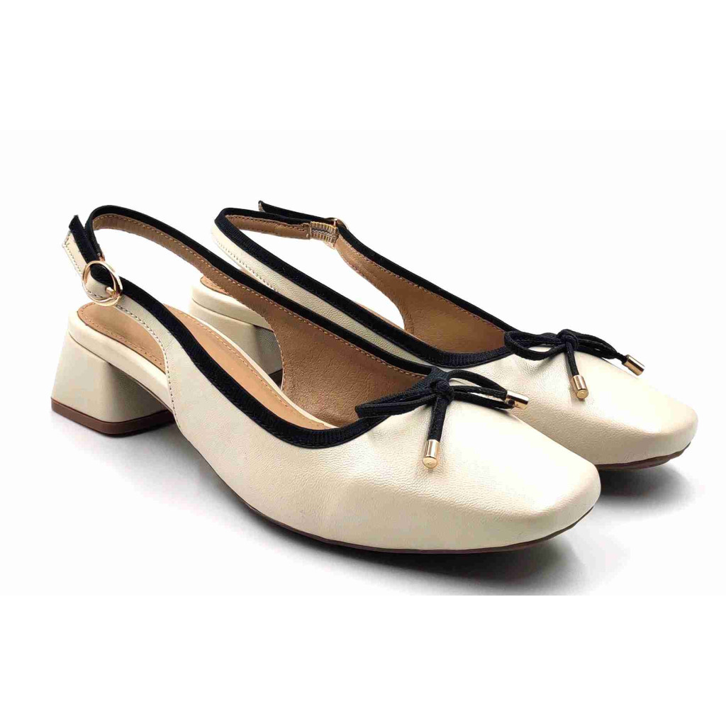 H-13 CHATTI Balujas Women Off-White Block Heel Belly