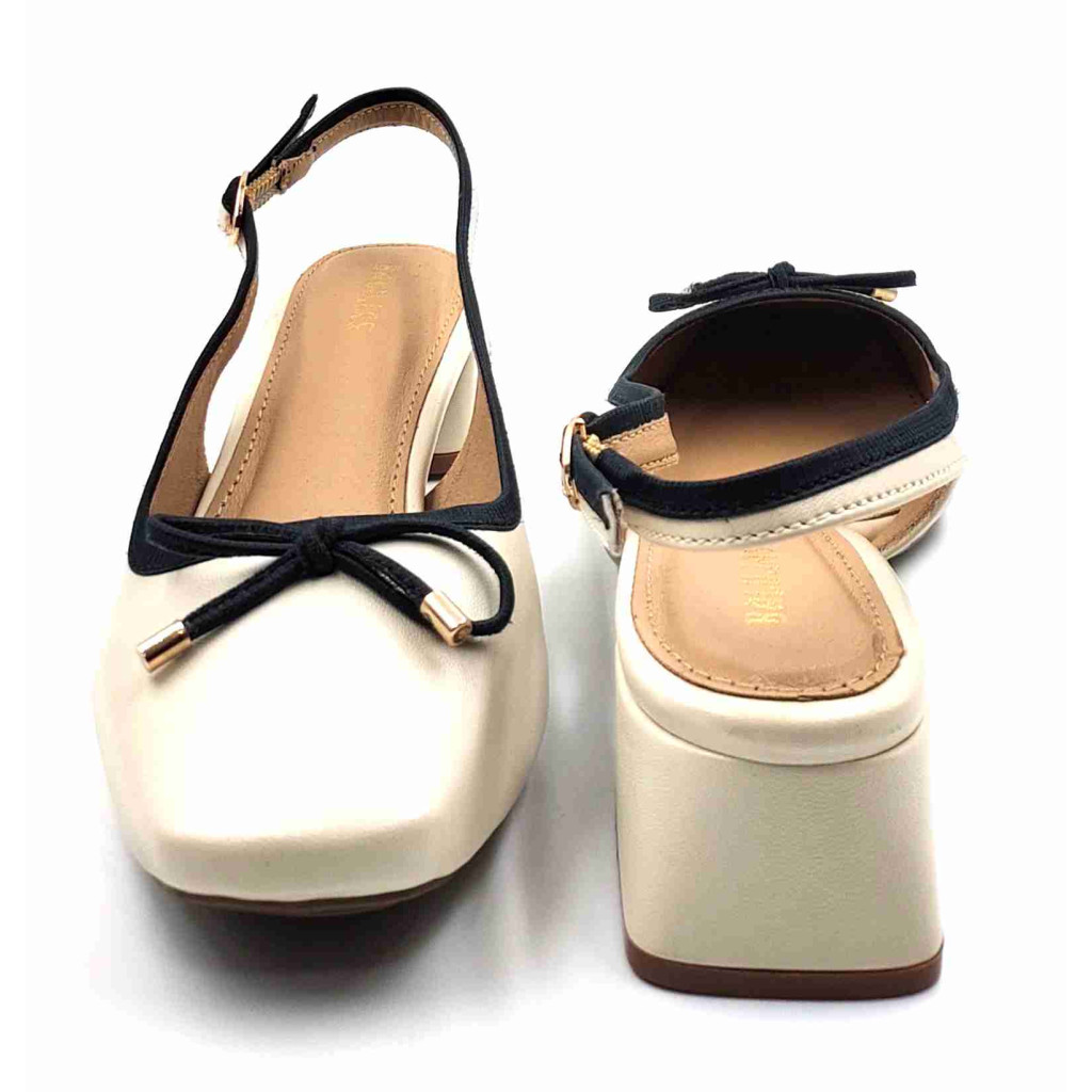 H-13 CHATTI Balujas Women Off-White Block Heel Belly